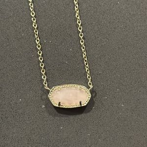 Kendra Scott Elisa Gold Pendant Necklace in Rose Quartz